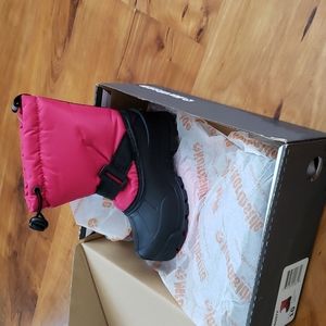 Girls snow boots
